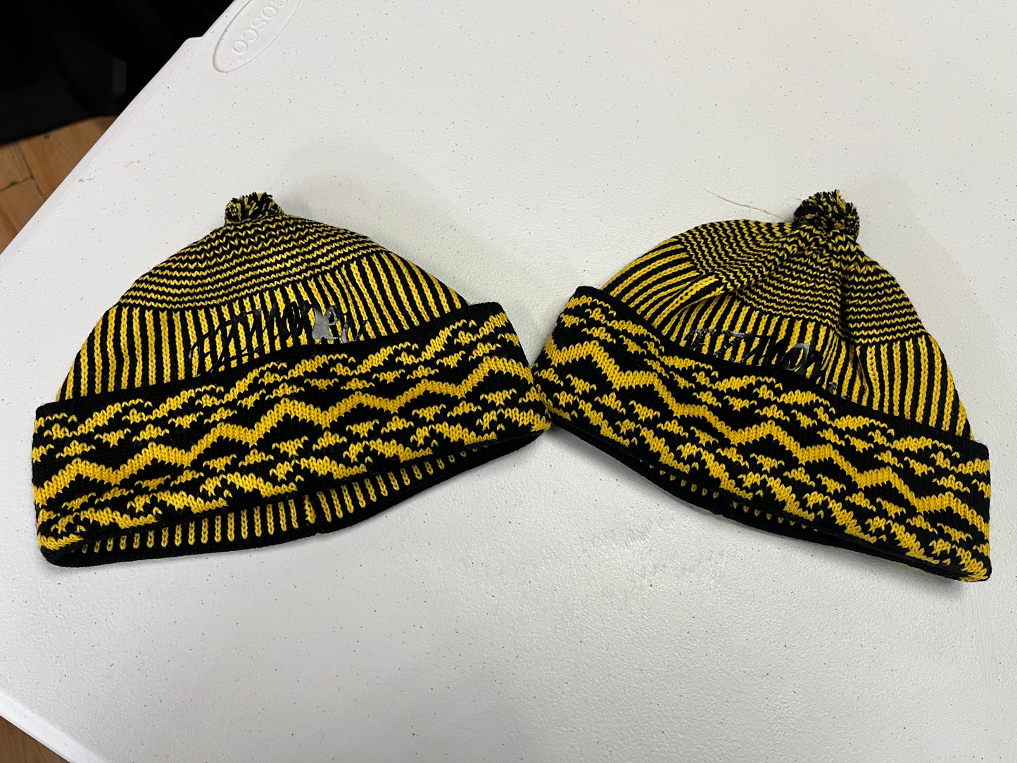 EZMONEY Beanie hat